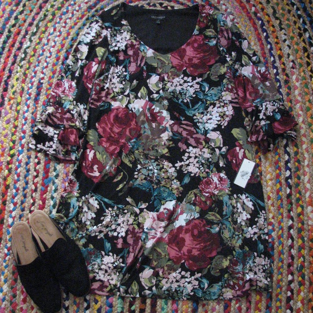 NWT Floral Shift Dress